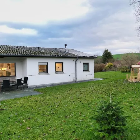 Ferienhaus Apfelhaus Beim Hennesee *